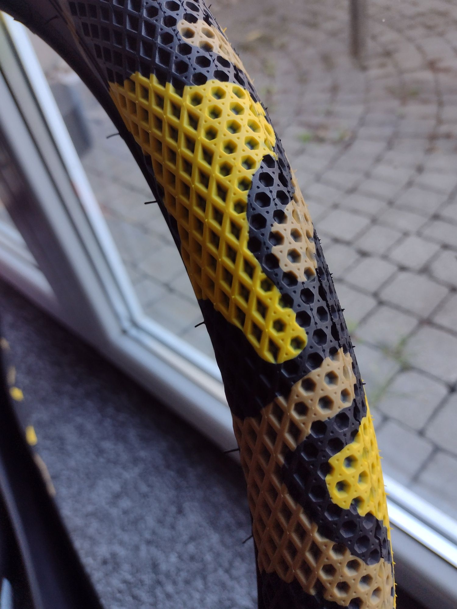 NS Bikes CLASH 2021 M 26''- opony Vans x Cult