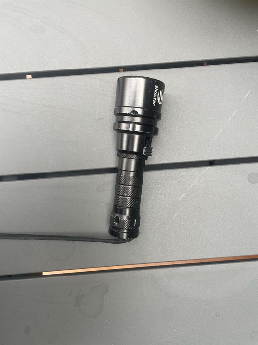 Lanterna de caca submarina