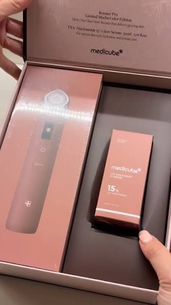 Medicube Booster pro колір шоколад