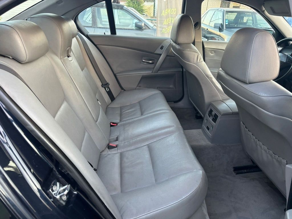 BMW 520d 163 cv de 2006 impecável uns a fazer de estética nada mais