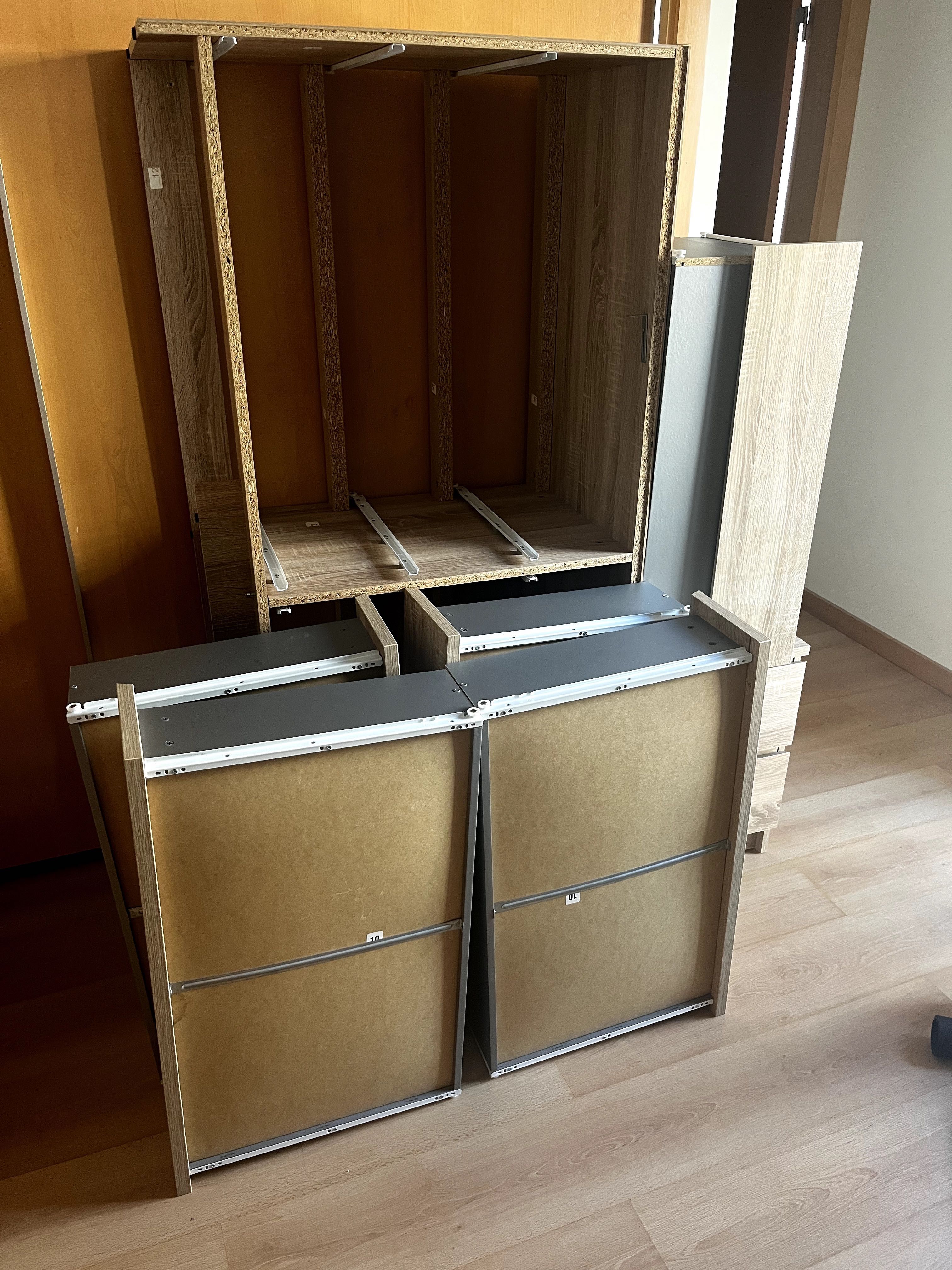 Cómoda + Mesa de Cabeceira JYSK