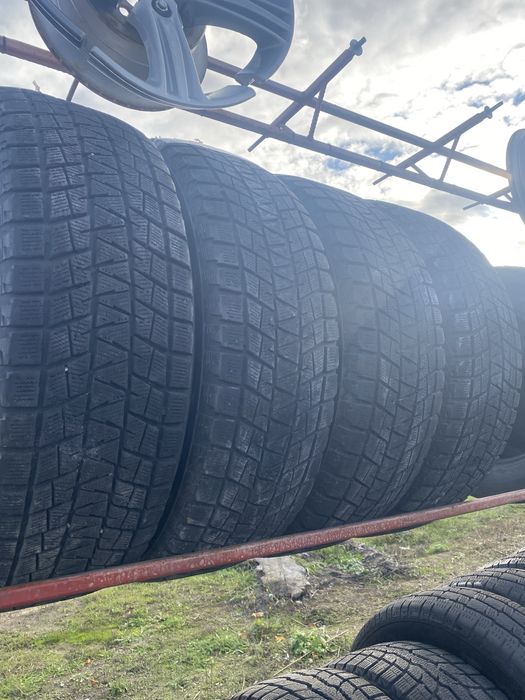 235 65 18 Brogestone Blizzak