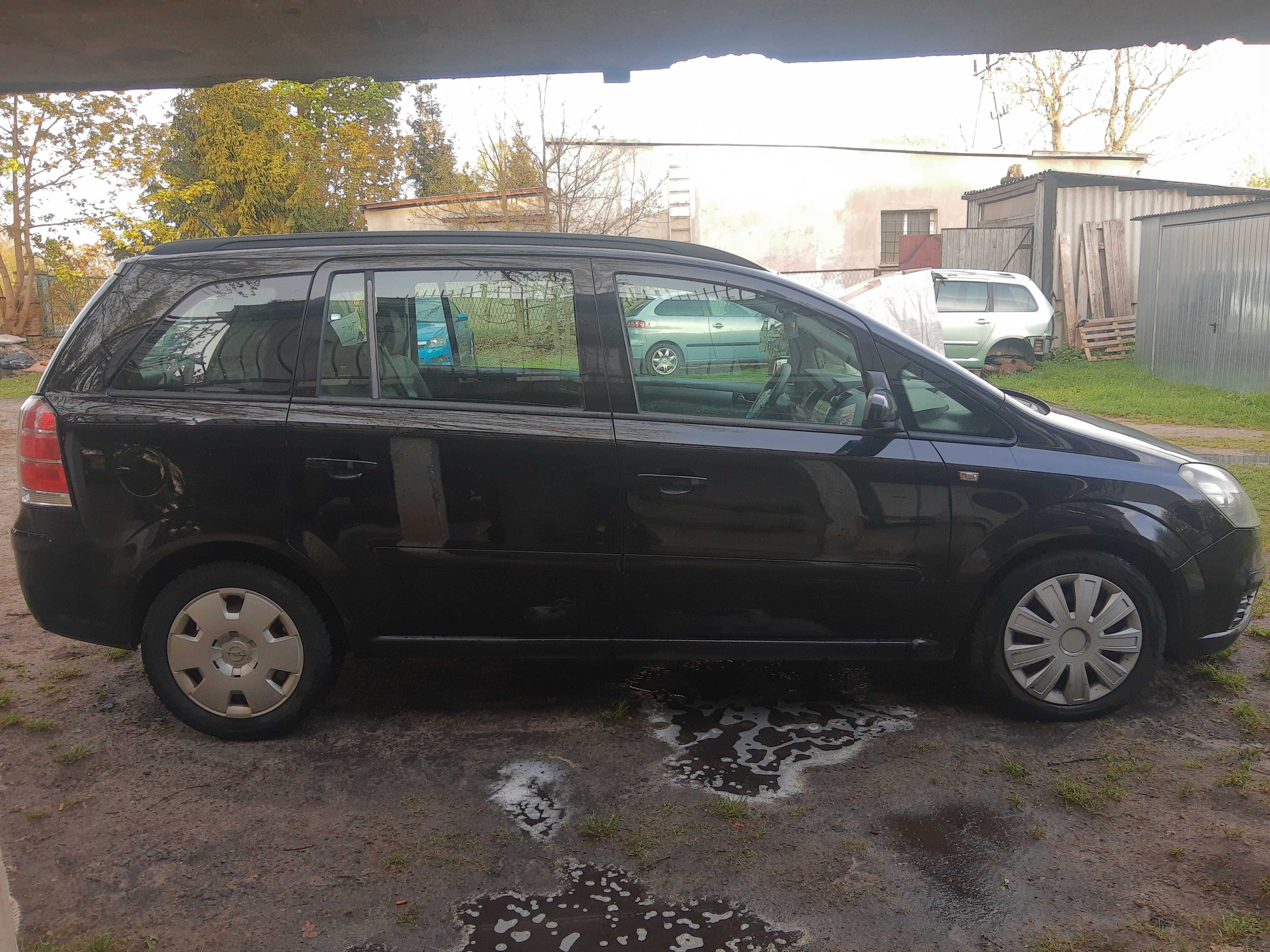 Opel Zafira 1.9 disel siedmioosobowa z Austrii