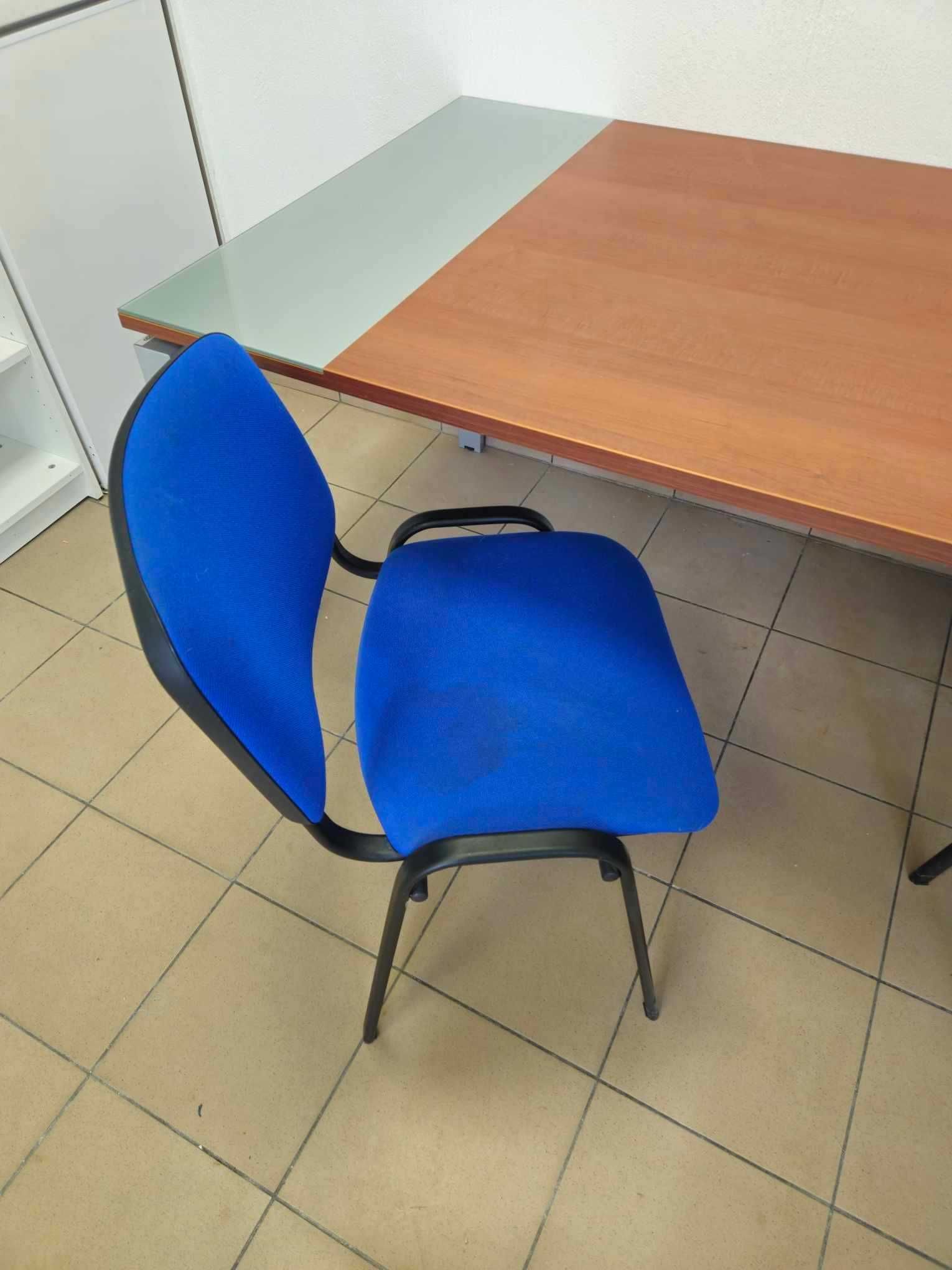 trzy krzesła niebieskie biurowe !!!