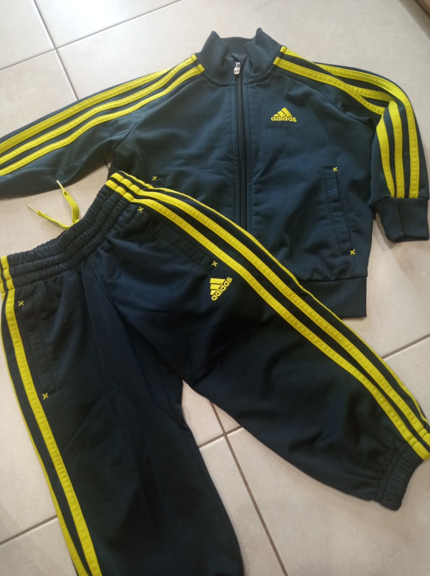 Dres adidas rozmiar 92/98