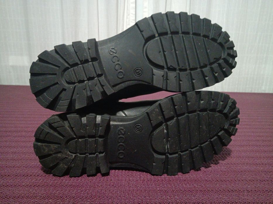 Челсі Ecco tred tray