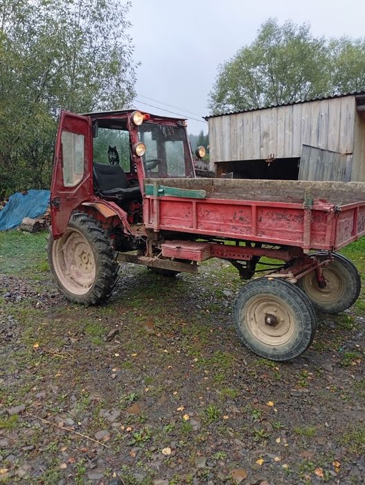 Обміняю трактор т-16 на уаз 469