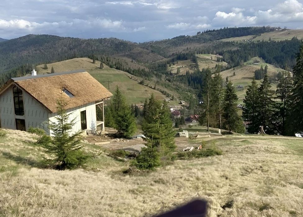 Продаж 2-поверхового будинку в Буковелі, вул. Подина