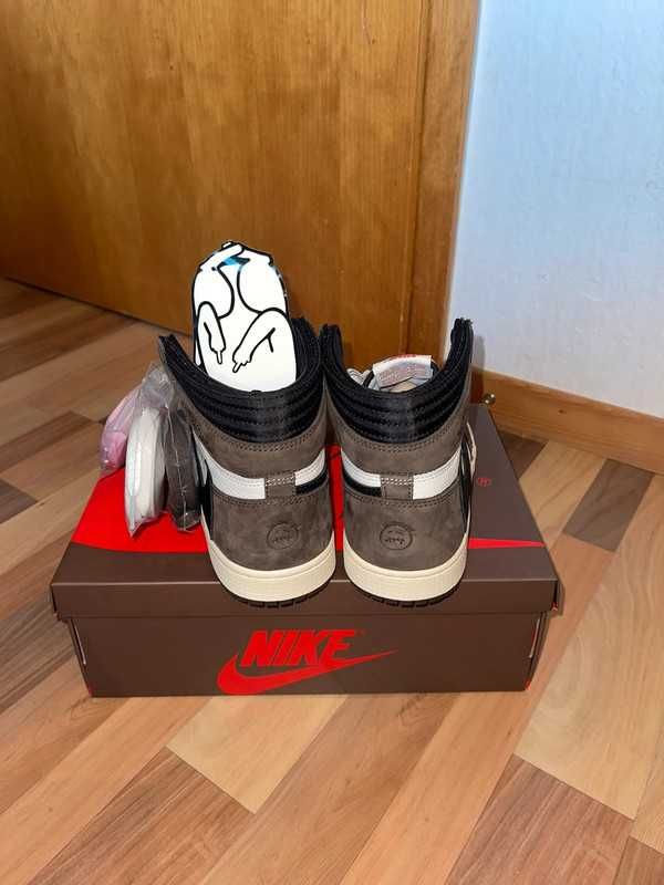 Jordan 1 Retro High OG SP Travis Scott Mocha 43
