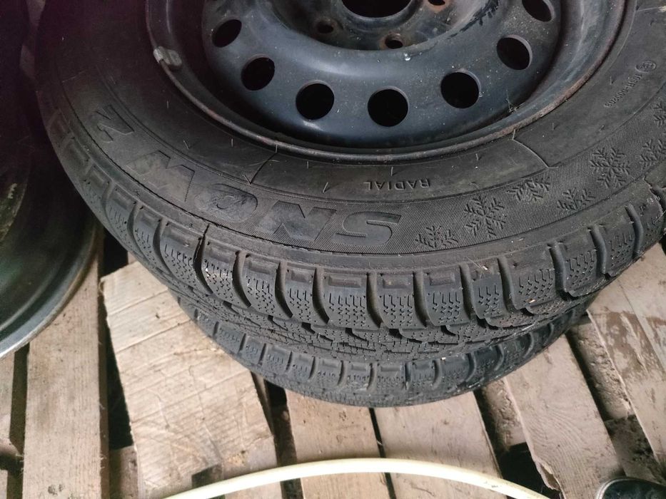 Koła zimowe 195/65/15 Mazda