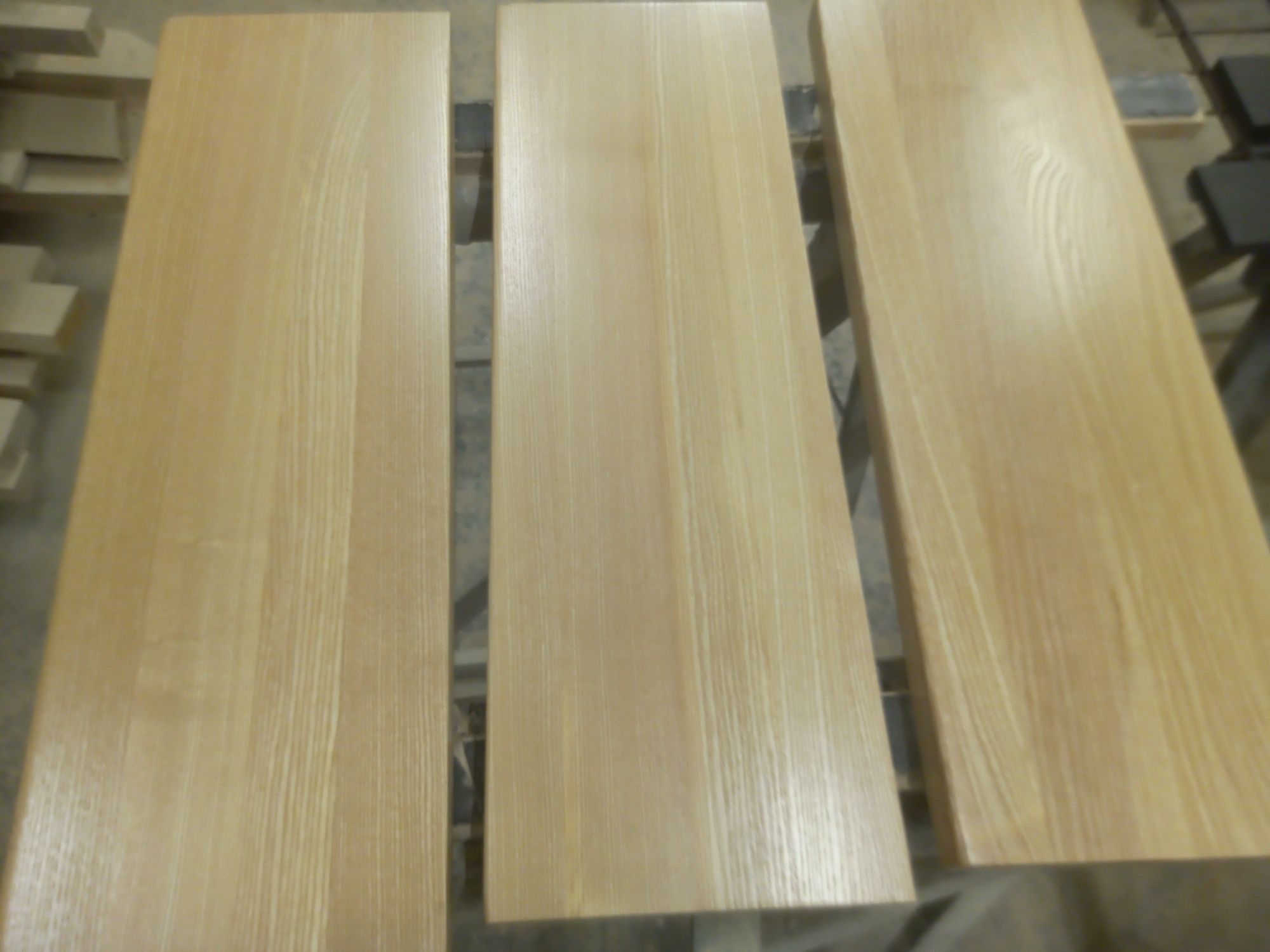 Schody stopnie drewniane trepy blaty kuchenne i do stołu parapety itp.