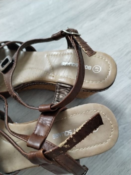 Sandały na koturnie r. 40