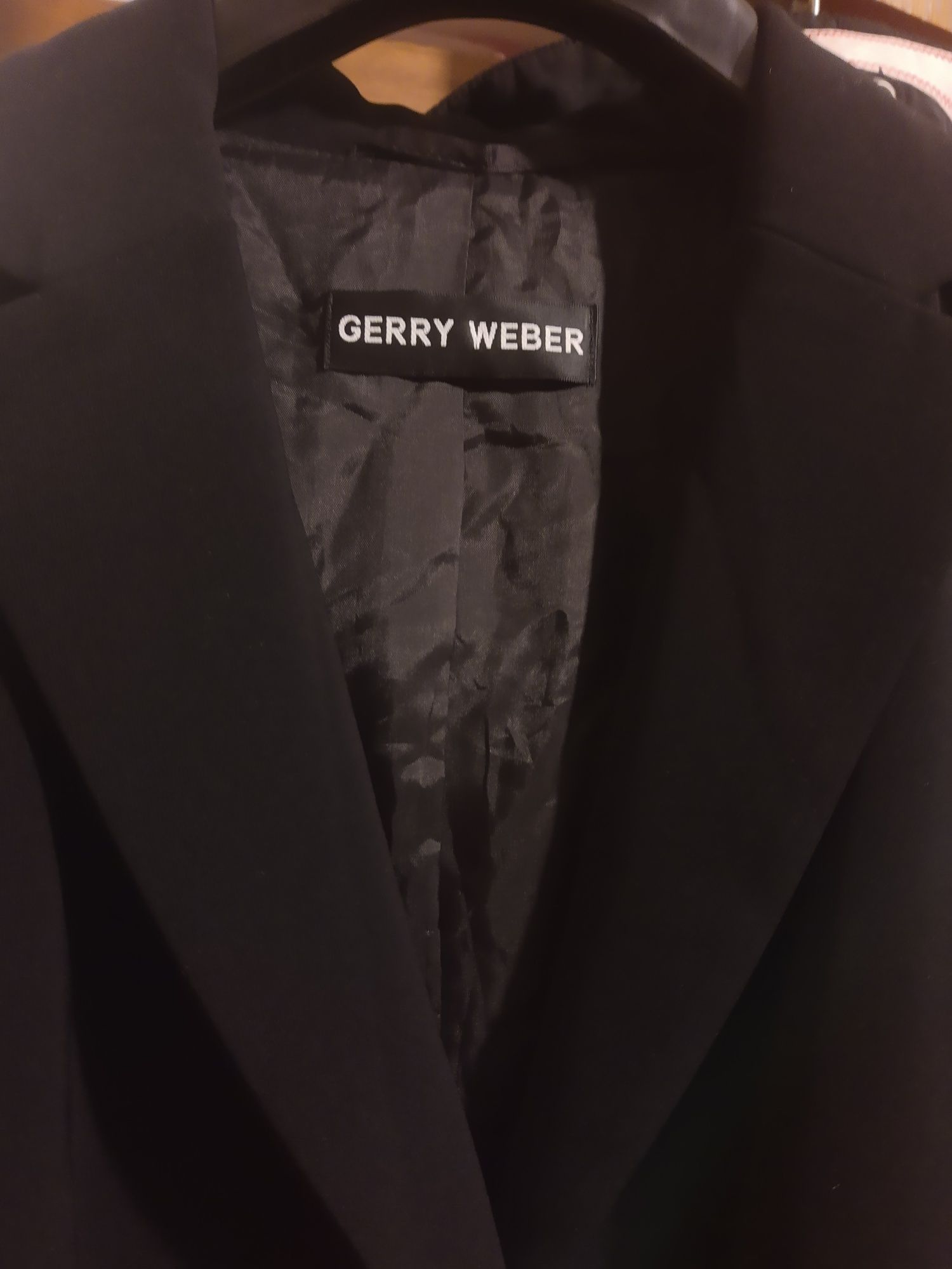 Żakiet marki Gerry Weber 40