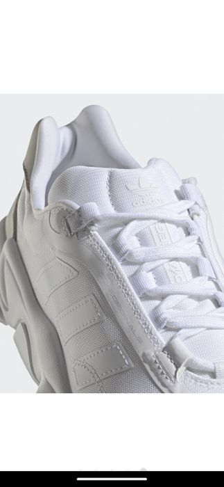 Оригінальні брендові кросівки Adidas в хорошому стані..