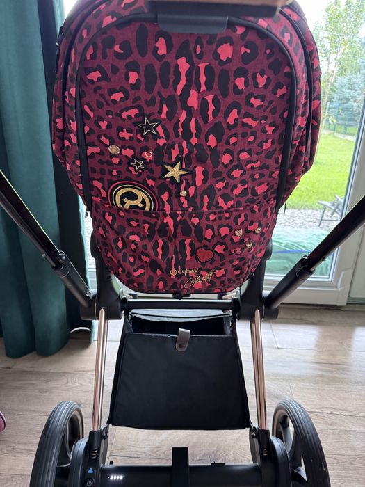 Sprzedam wózek Cybex e-Priam – cały zestaw na gwarancji