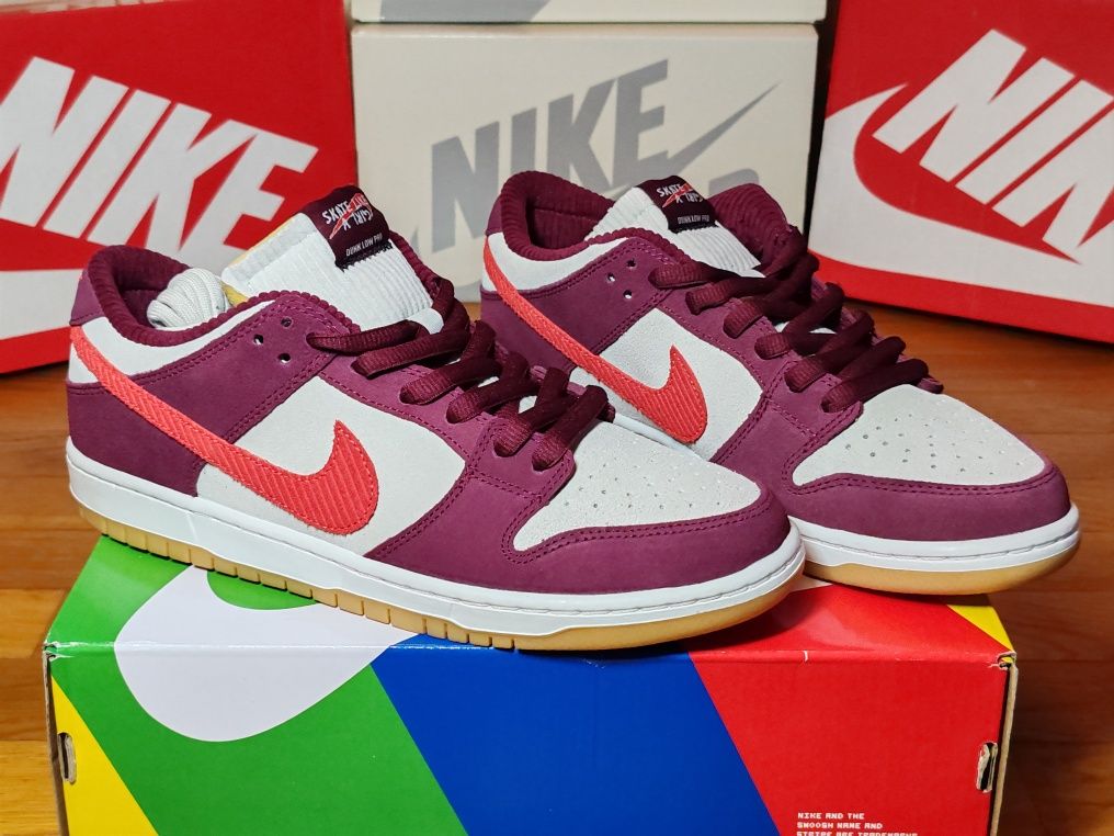 Buty Nike SB Dunk Low Skate Like a Girl roz. 44.5