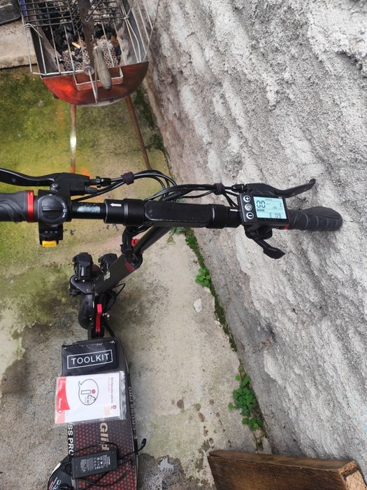 Trotinete urbanglide ECross pro para peças.