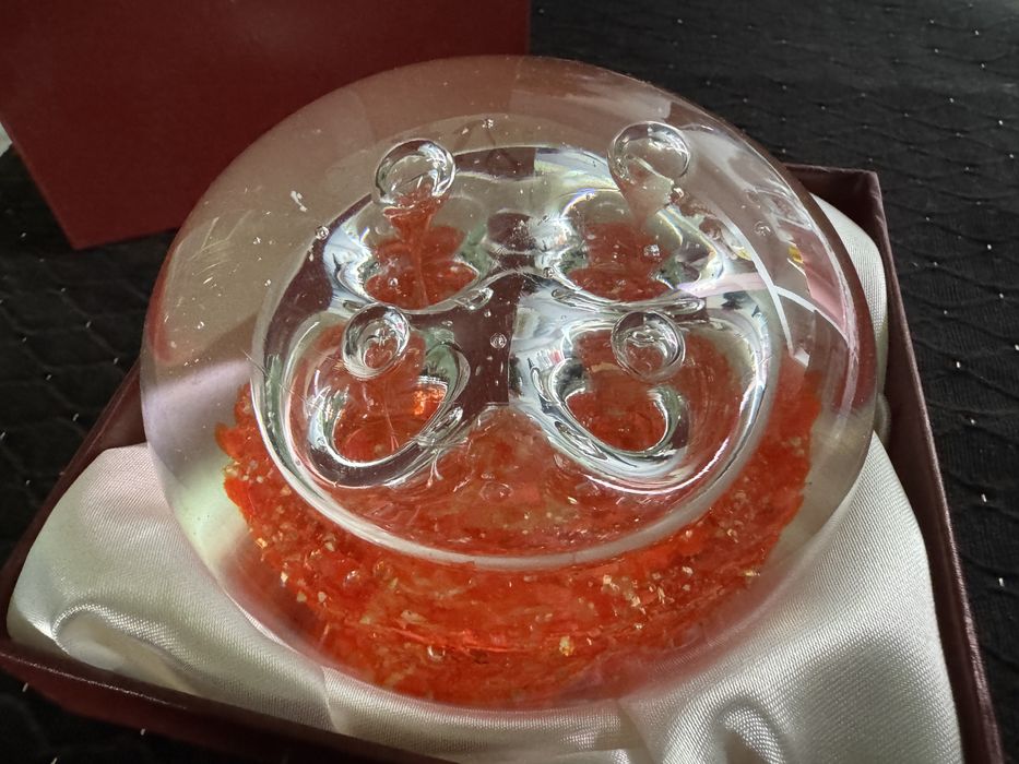 Пресс-папье из стекла