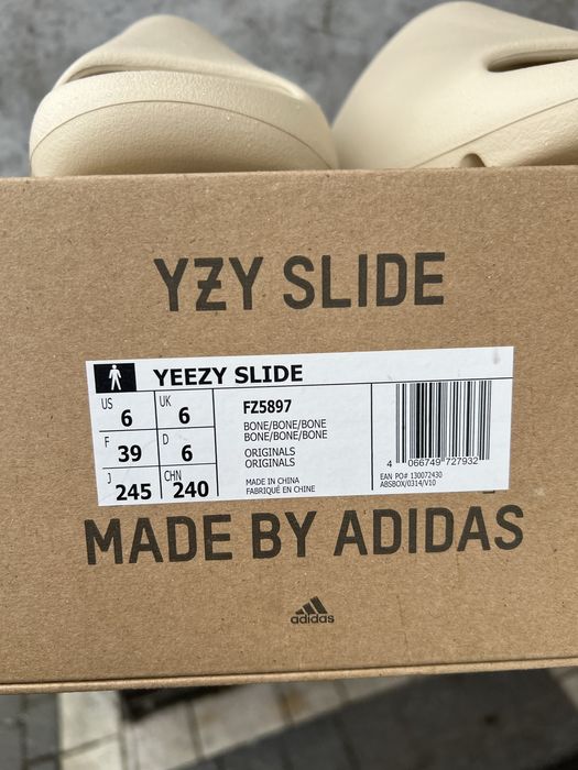 Adidas Yeezy Slide Bone klapki jasne beżowe białe 39