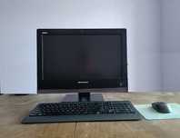 Komputer All In One Lenovo - procesor i3 3,5 GHz, 8 GB RAM, 500 GB SSD