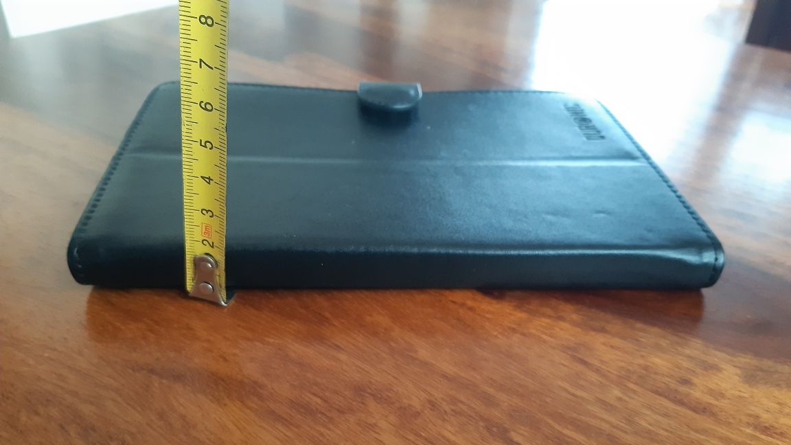 Czarne Etui na tablet