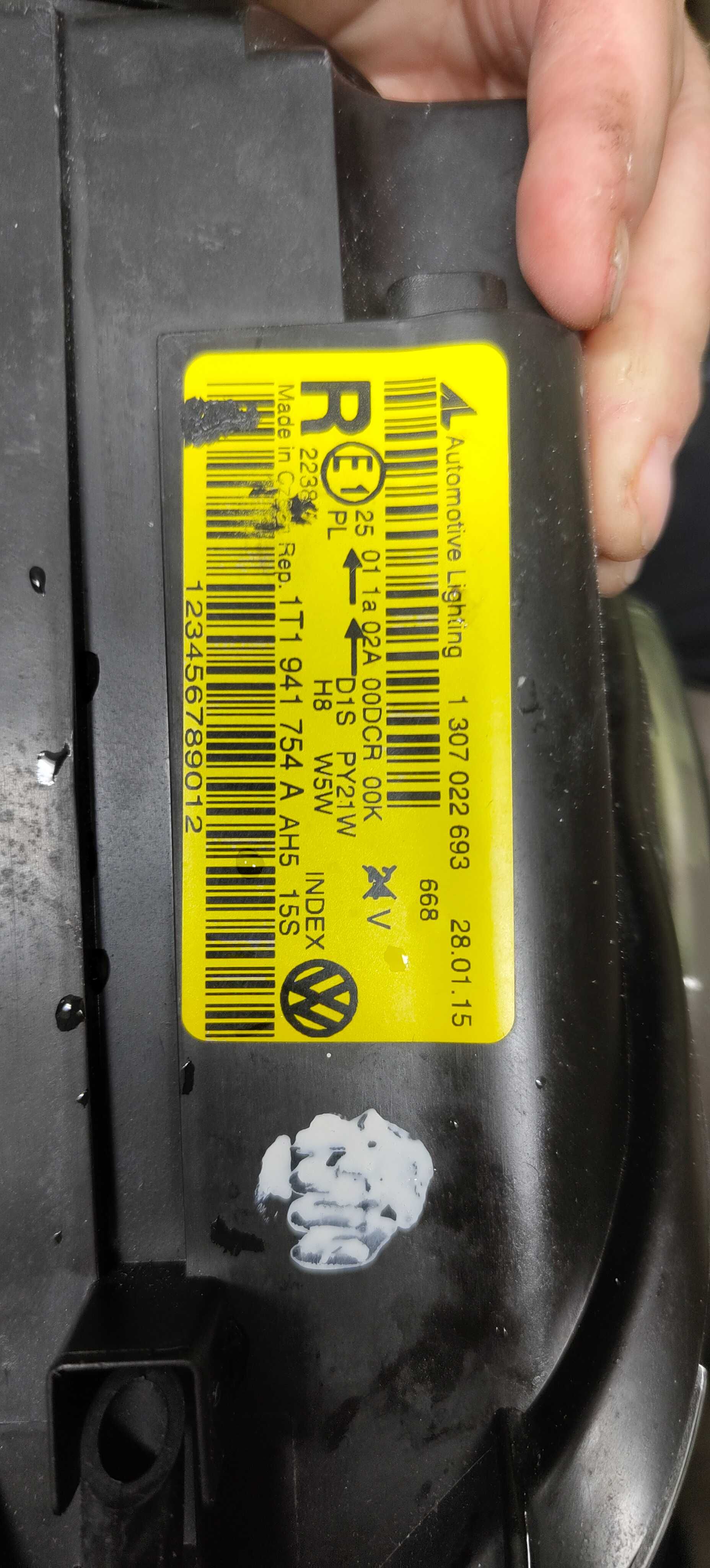 Volkswagen touran lift lampa przód prawy
