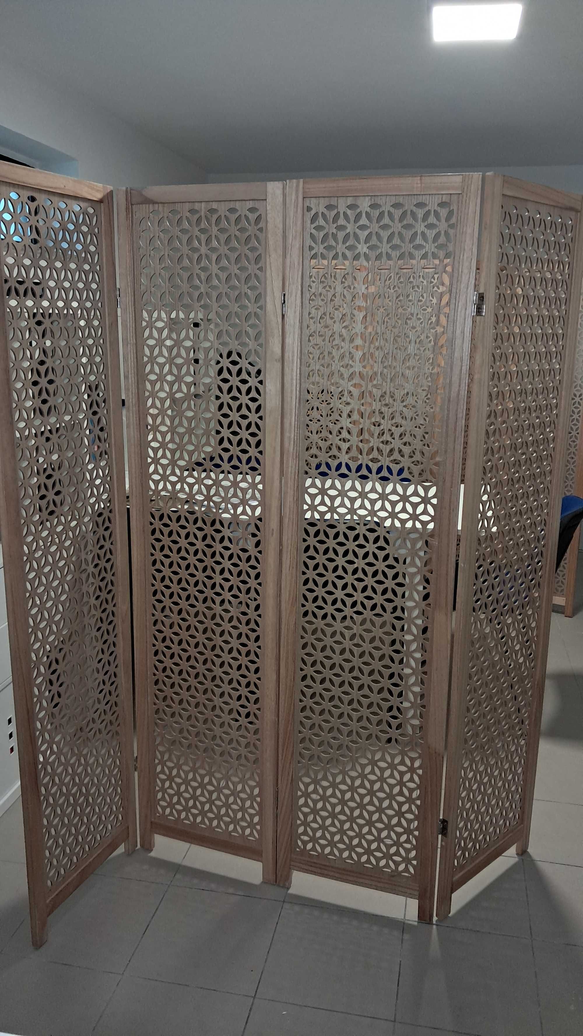 Biombo com dobradiças 360 graus decorativo