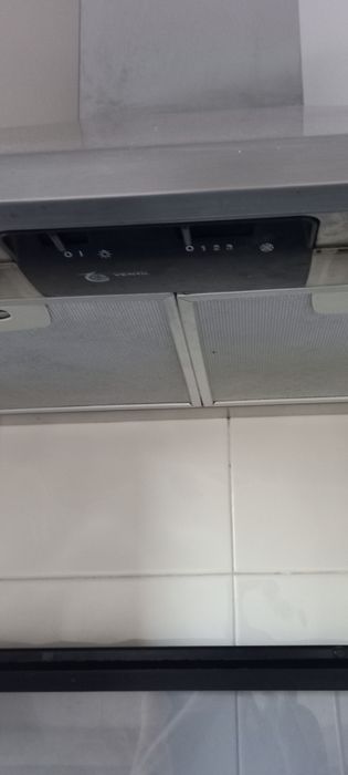 Armários de cozinha e exaustor