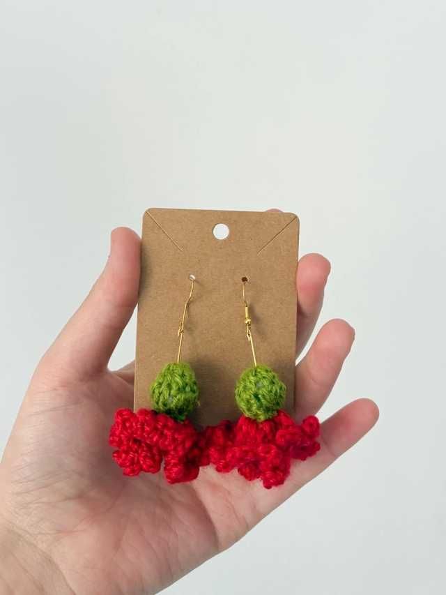 Brincos de Cravos em Crochet 25 de Abril