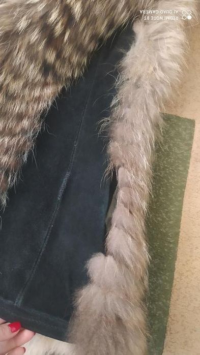 Метелица натуральная меховая жилетка жилет хутряна енот хс розмір