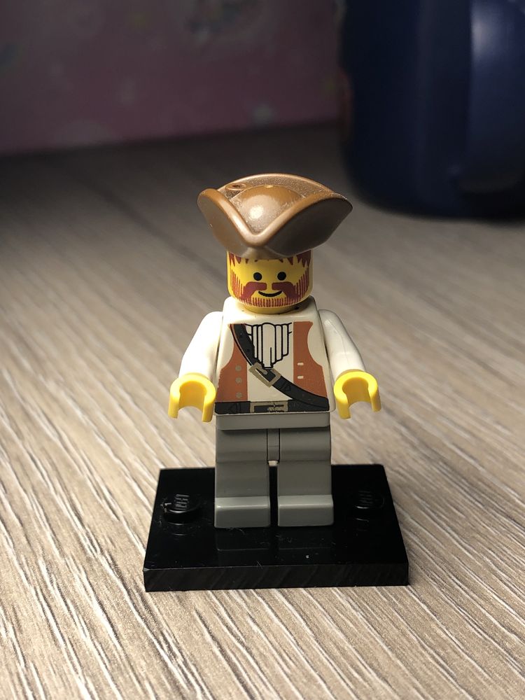 Lego minifugurka Kupiec