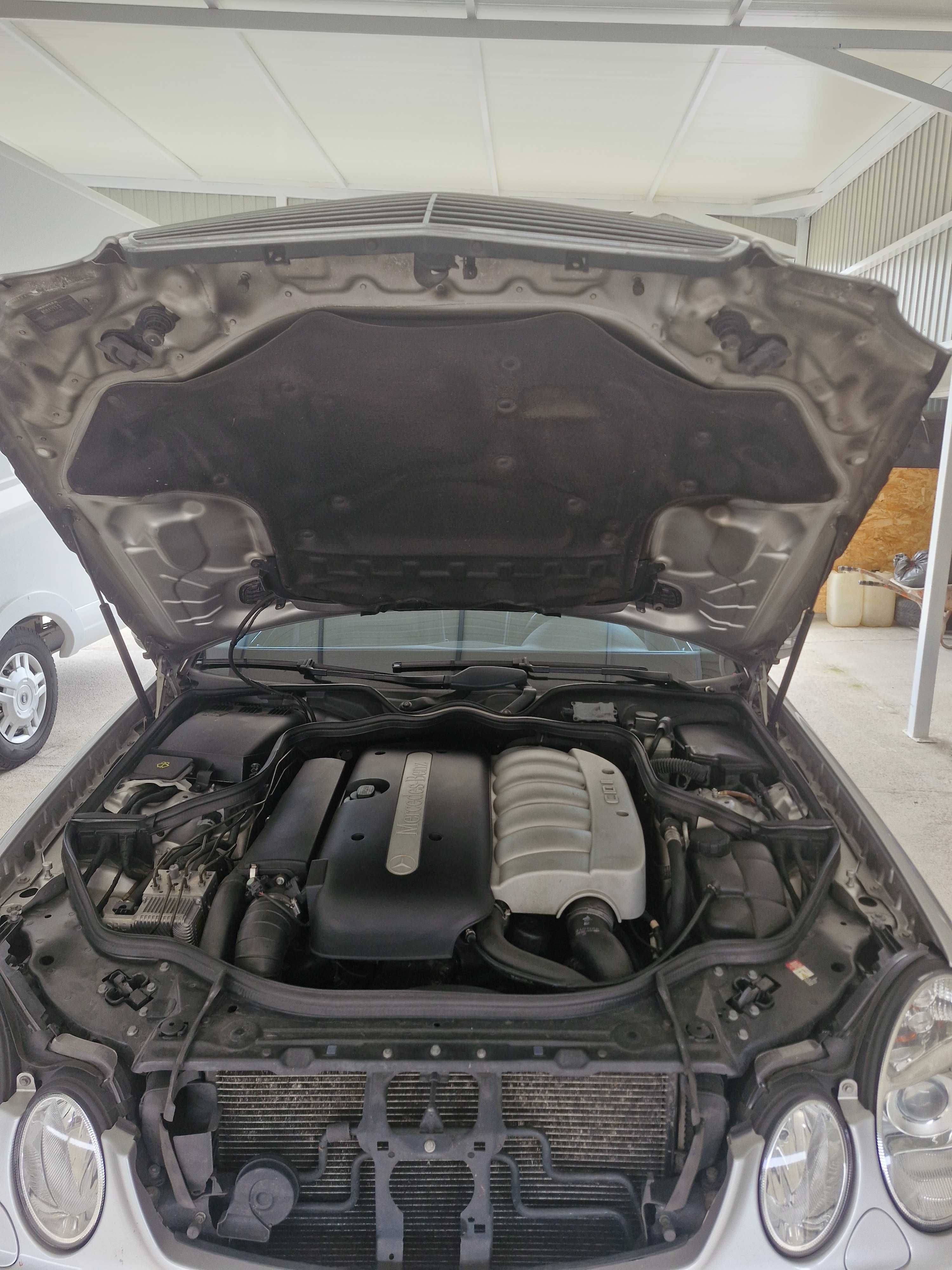 Carro Mercedes-Benz