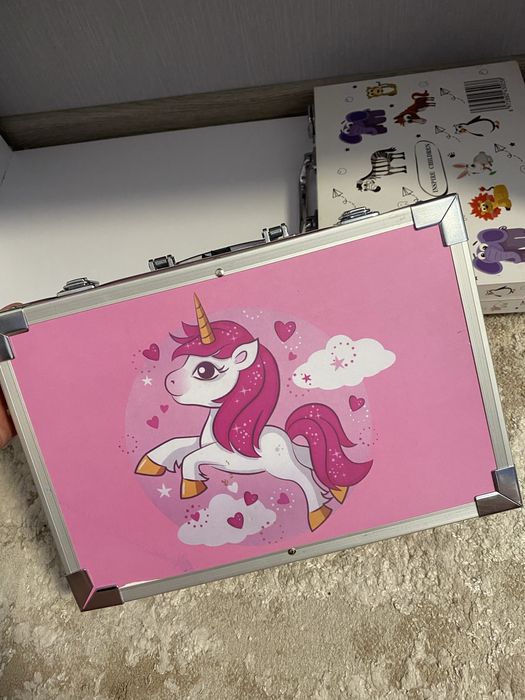 Чемоданчики для малювання