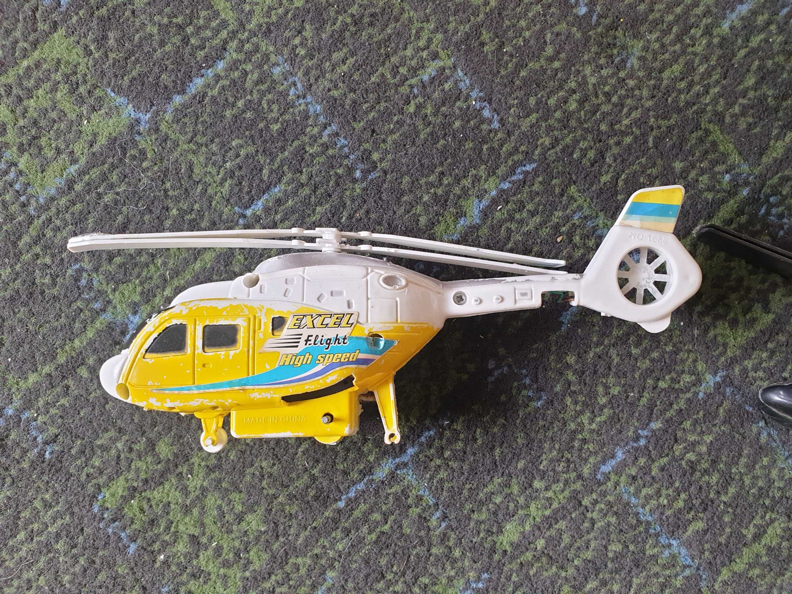 Zabawki helikopter x2 odrzutowiec razem 3 sztuki