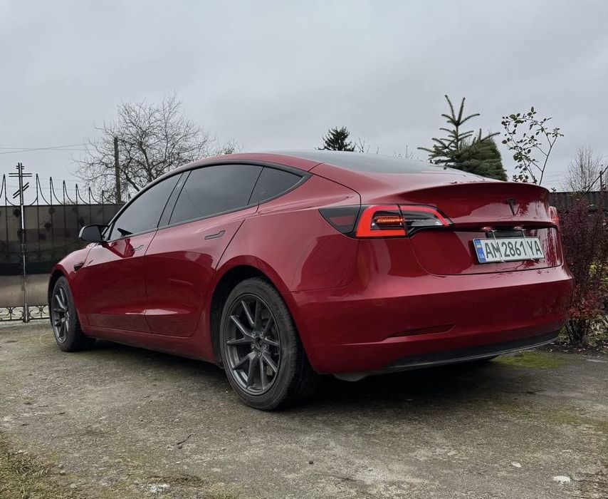 Tesla Model 3 2023