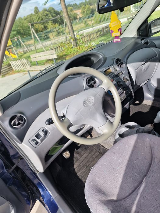 Toyota Yaris 2001
