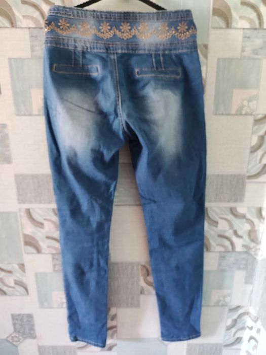 Джинси     гарні