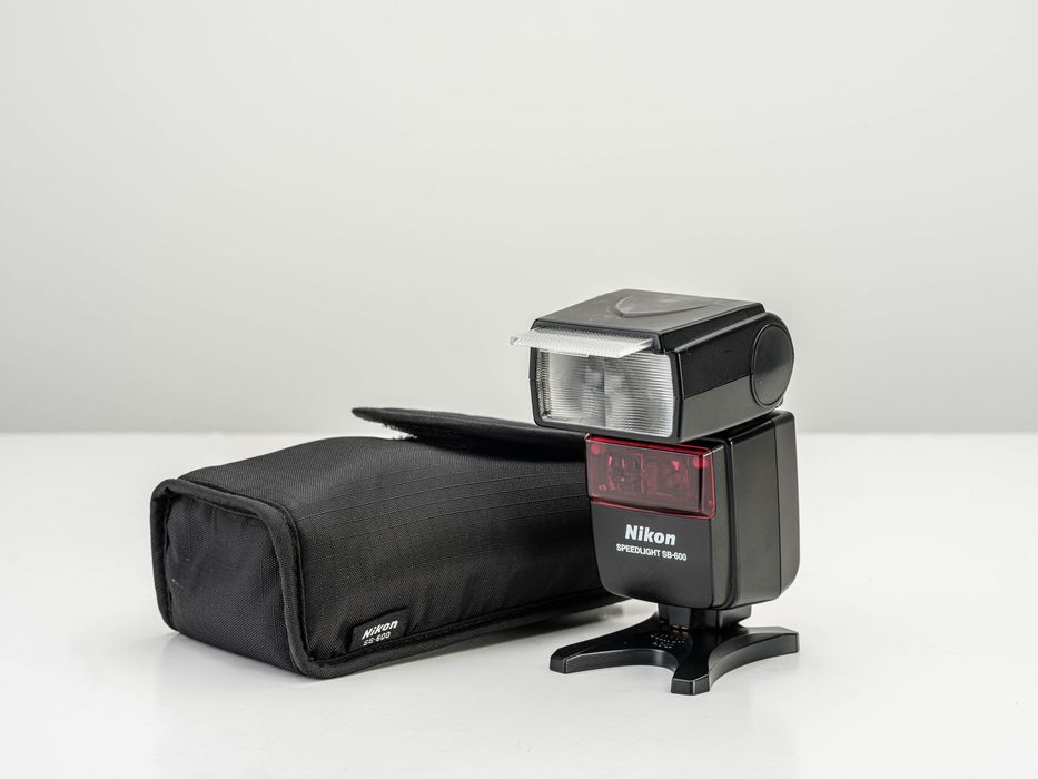 Flash Nikon SB600