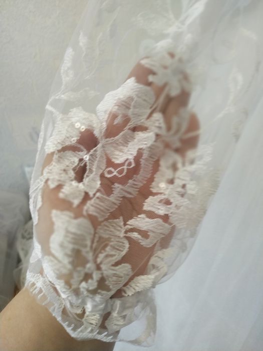 Плаття білосніжне на дівчинку 8-10 рочки. Сукня біла на Новий рік 8-10