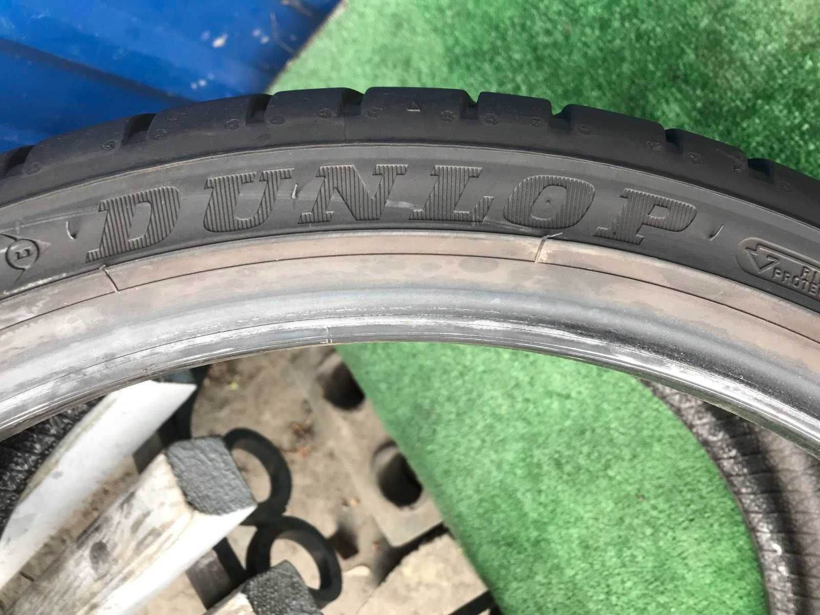 Шини Dunlop 225/35r19 Пара літо б/у склад Оригінал