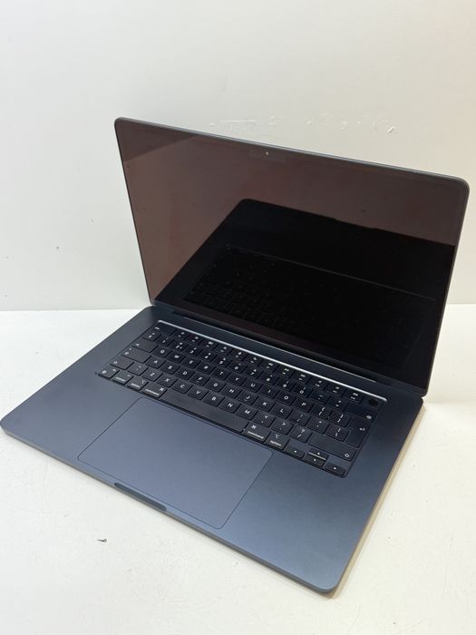 Macbook Air M3 15-calowy 2024r 24RAM granatowy