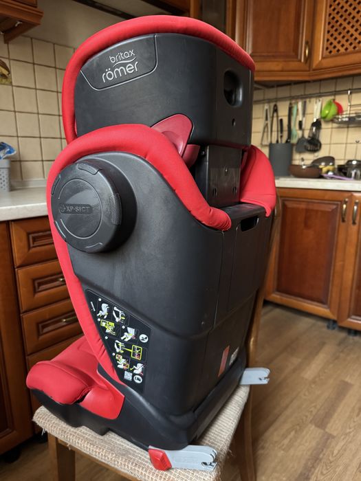 Автокрісло для дітей Britax-Romer Kidfix2 R Fire Red