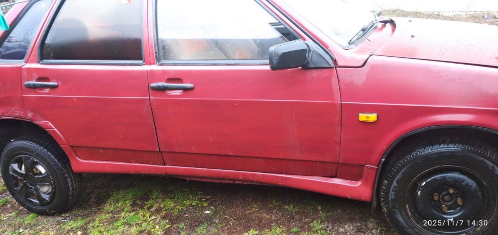 Продам ваз 21099.