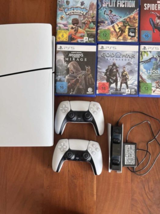 Playstation 5 1 TB Slim + 2 pady i gry