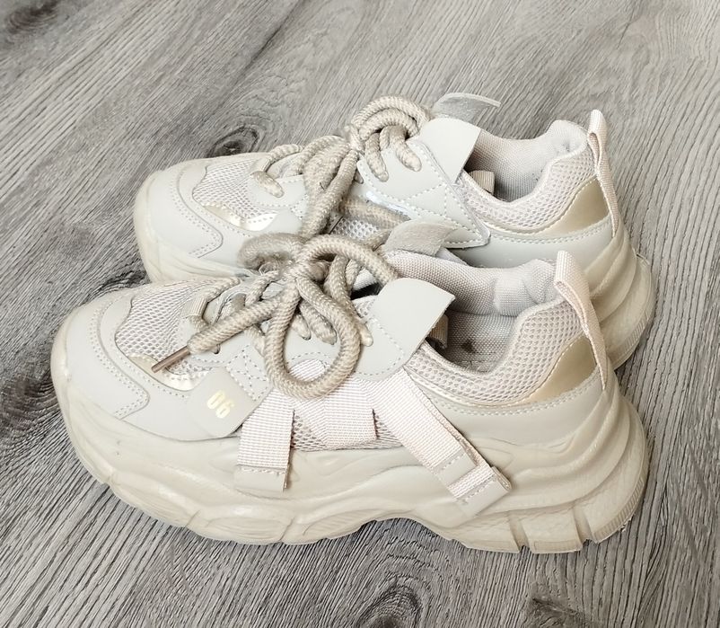 Кросівки для дівчинки