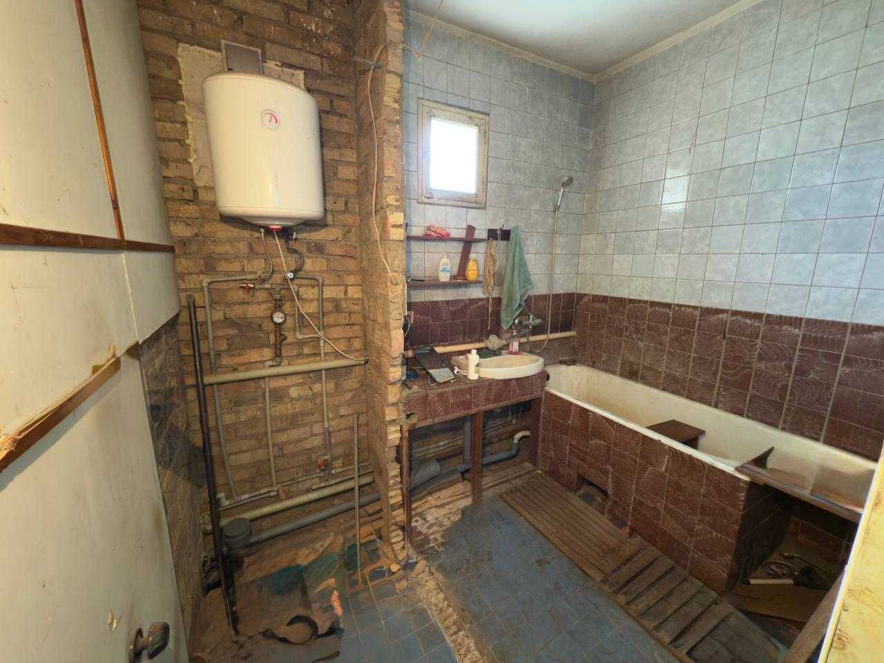 Продаж цегляного будинку 159,8м2, 5 кімнат, 8 соток. Гараж. ID:696