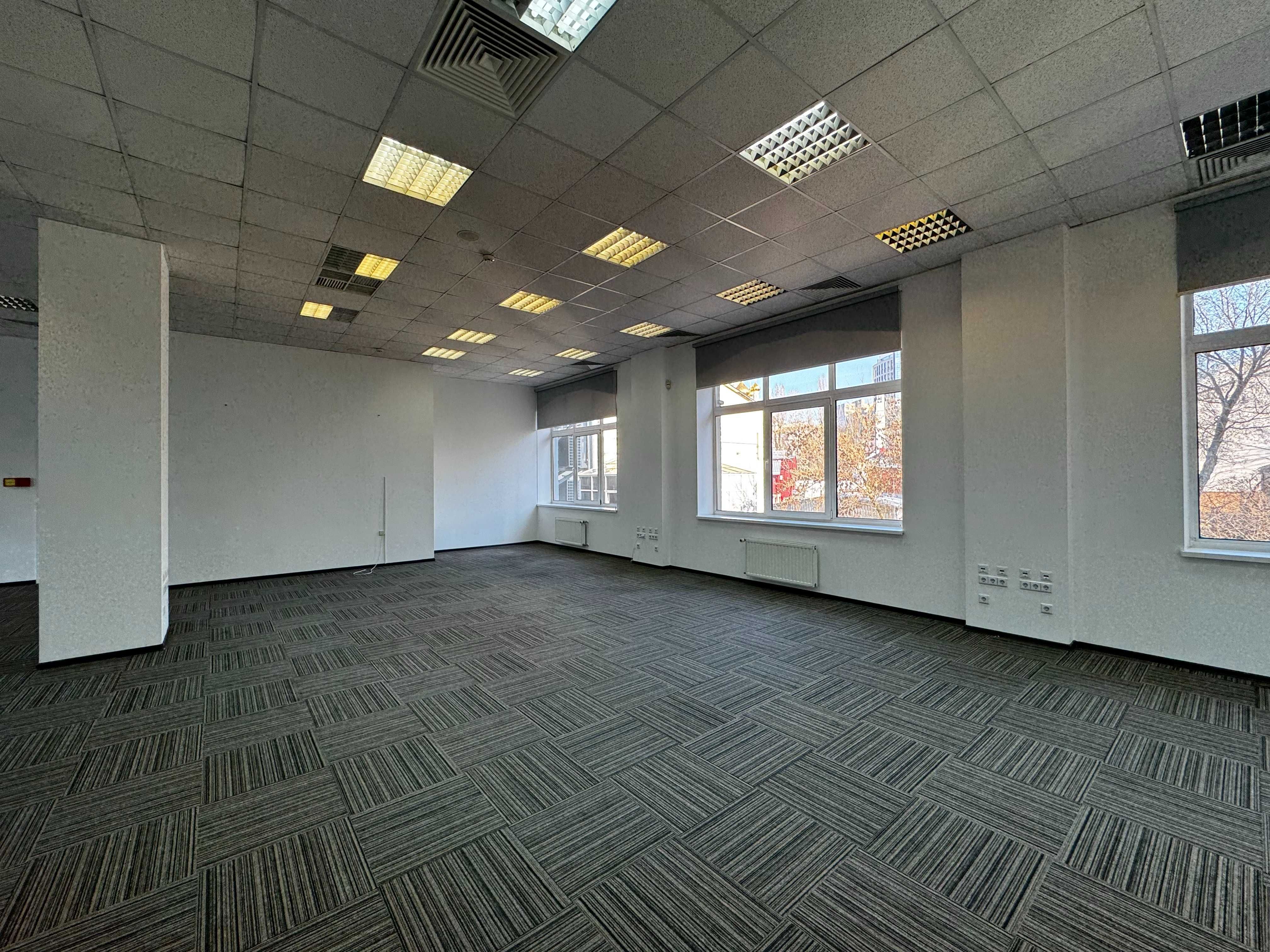 Оренда офісу 398, 80 м² у БЦ Форум Груп «Ділове містечко» офіс 1А-31