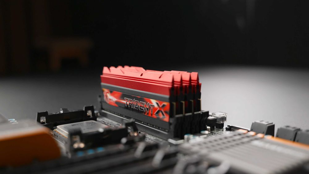 Оперативна память DDR3 G.Skill TridentX F3-2400C10D-16GTX