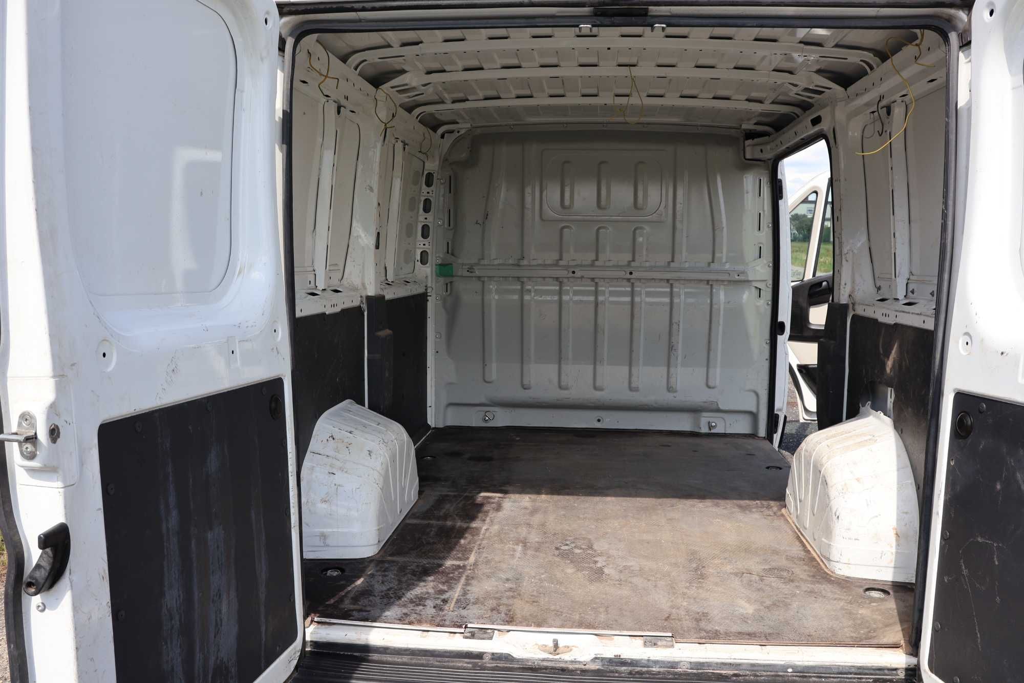 Samochód dostawczy Citroen Boxer 2,2 Diesel 140 PS