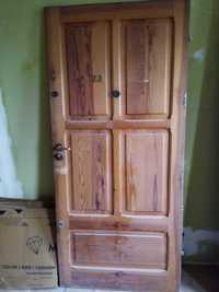 Drzwi drewniane wewnętrzne i zewnętrzne